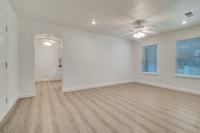 5524 Lyons Road, Garland, TX 75043