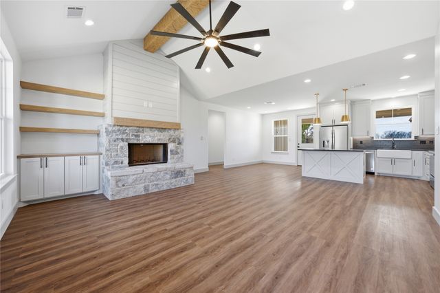 535 County Road 2810, Mabank, TX 75147