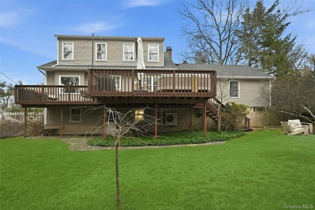 10 Woodhull Road, East Setauket, NY 11733