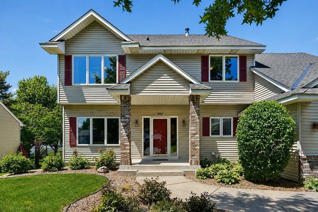1860 Spinaker Drive, Woodbury, MN 55125