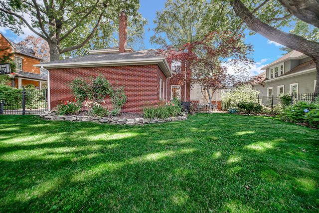 1512 Indiana Avenue, La Porte, IN 46350