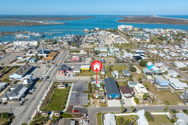 100 Brown, Port Aransas, TX 78373