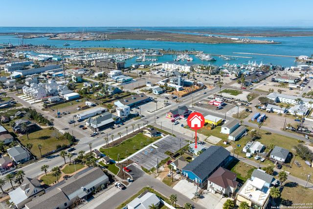 100 Brown, Port Aransas, TX 78373