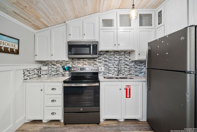 100 Brown, Port Aransas, TX 78373