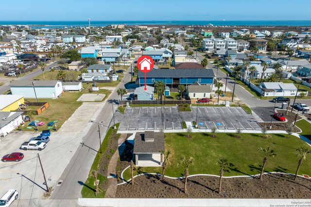 100 Brown, Port Aransas, TX 78373