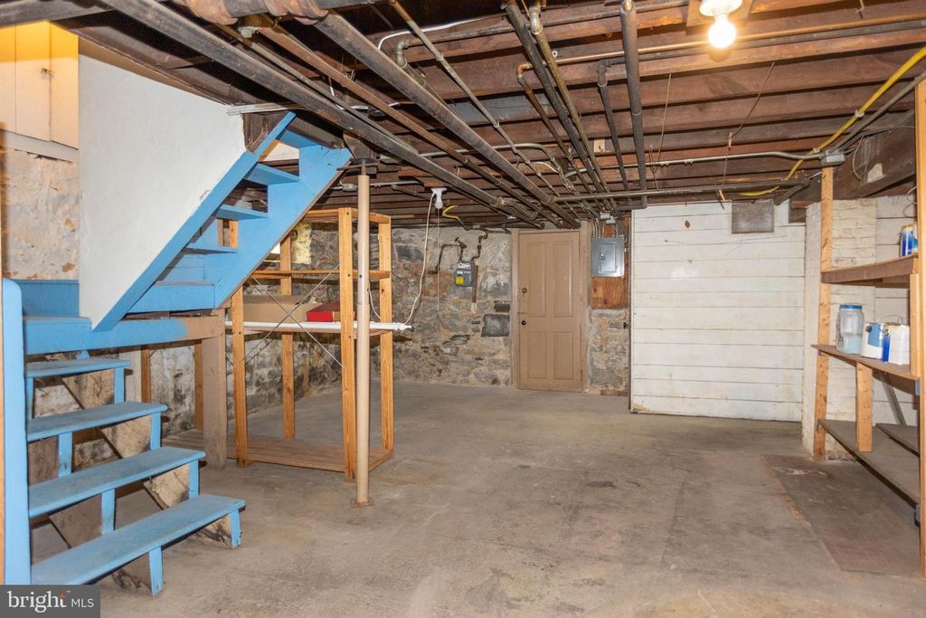 Image 36 of property listing at 201 HAWTHORNE RD, Baltimore, MD 21210