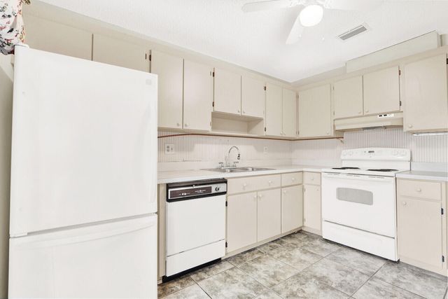 8091 SE Villa Circle, Hobe Sound, FL 33455