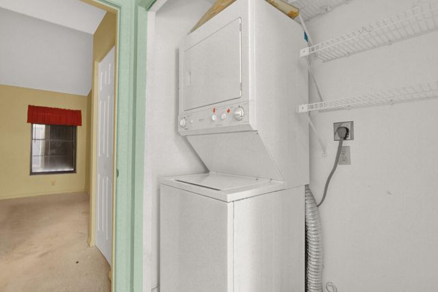 8091 SE Villa Circle, Hobe Sound, FL 33455