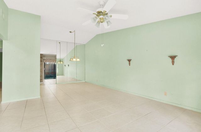 8091 SE Villa Circle, Hobe Sound, FL 33455