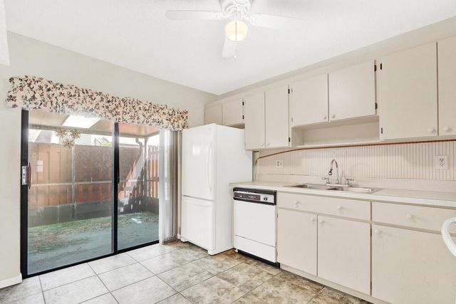 8091 SE Villa Circle, Hobe Sound, FL 33455