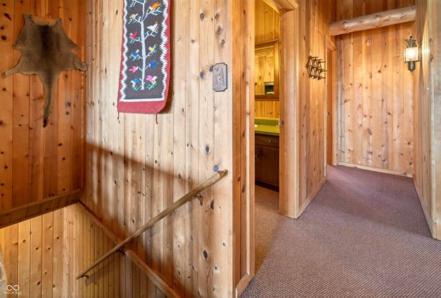 9009 Emerald Court, Nashville, IN 47448