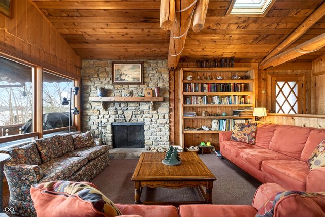 9009 Emerald Court, Nashville, IN 47448