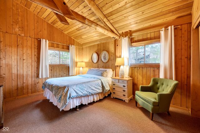 9009 Emerald Court, Nashville, IN 47448