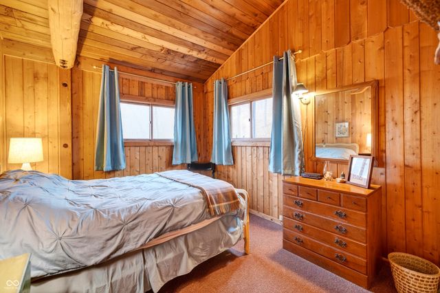 9009 Emerald Court, Nashville, IN 47448