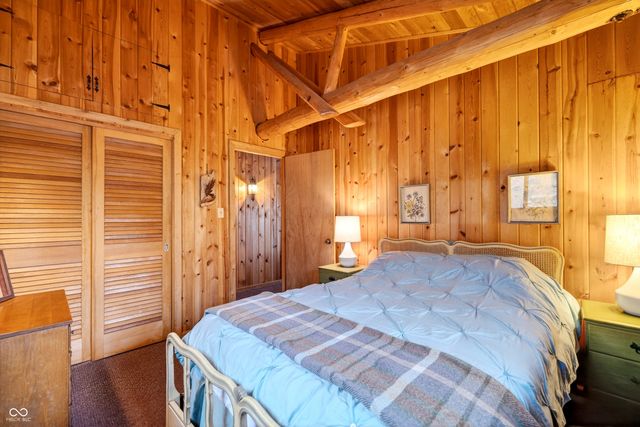 9009 Emerald Court, Nashville, IN 47448