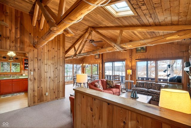 9009 Emerald Court, Nashville, IN 47448