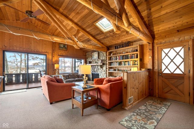 9009 Emerald Court, Nashville, IN 47448