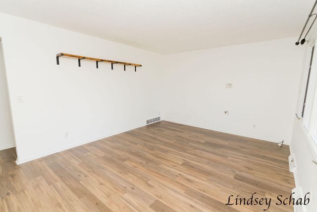 3243 Royal Oak Road, Roosevelt Park City, MI 49441