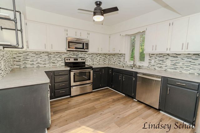 3243 Royal Oak Road, Roosevelt Park City, MI 49441