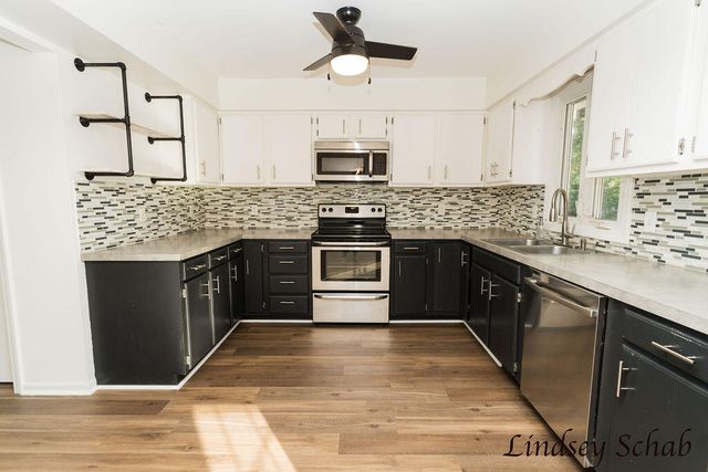 3243 Royal Oak Road, Roosevelt Park City, MI 49441