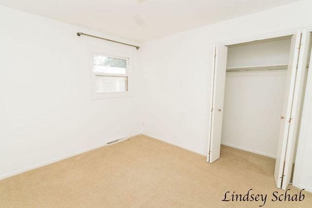 3243 Royal Oak Road, Roosevelt Park City, MI 49441