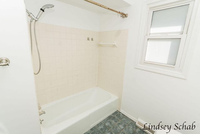 3243 Royal Oak Road, Roosevelt Park City, MI 49441