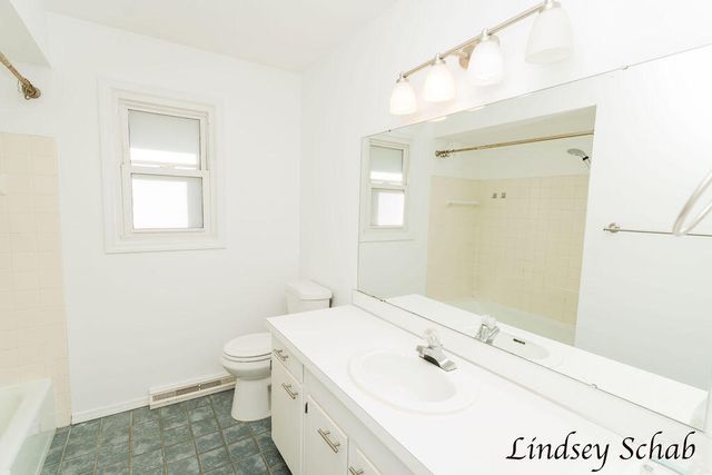 3243 Royal Oak Road, Roosevelt Park City, MI 49441