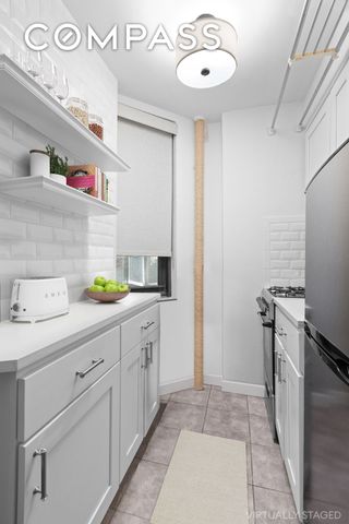 431 W 54th St Apt 1D, New York City, NY 10019