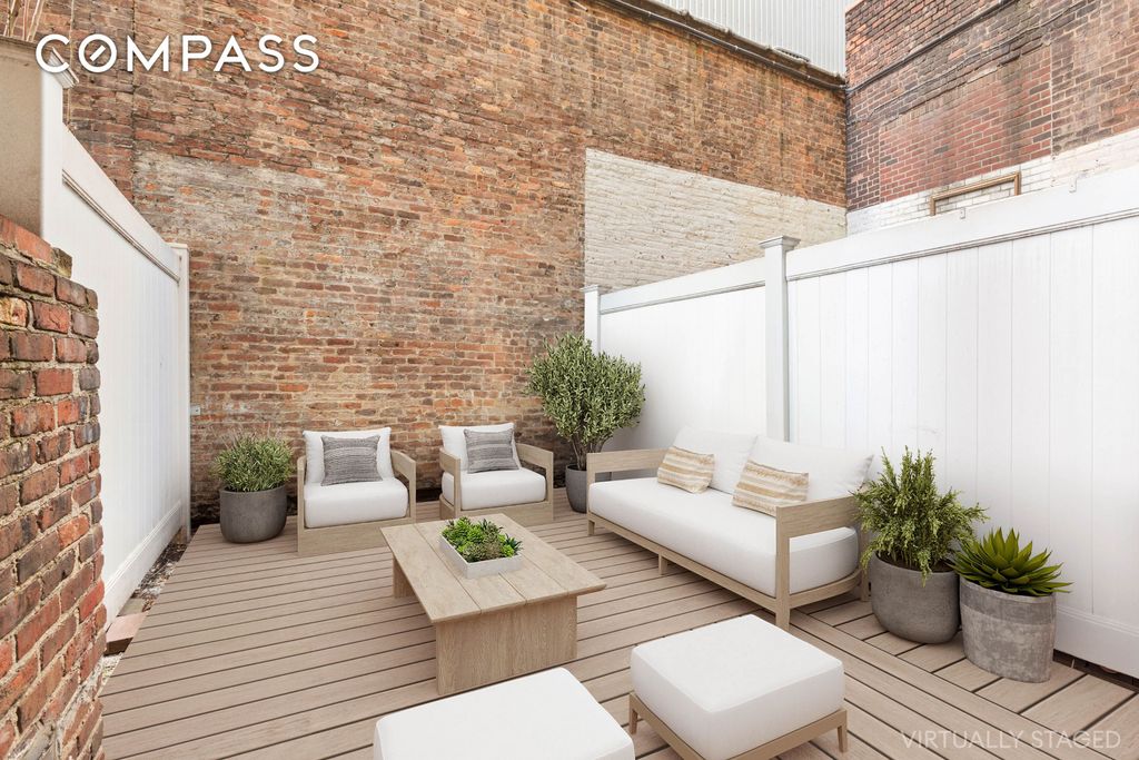 431 W 54th St Apt 1D, New York City, NY 10019