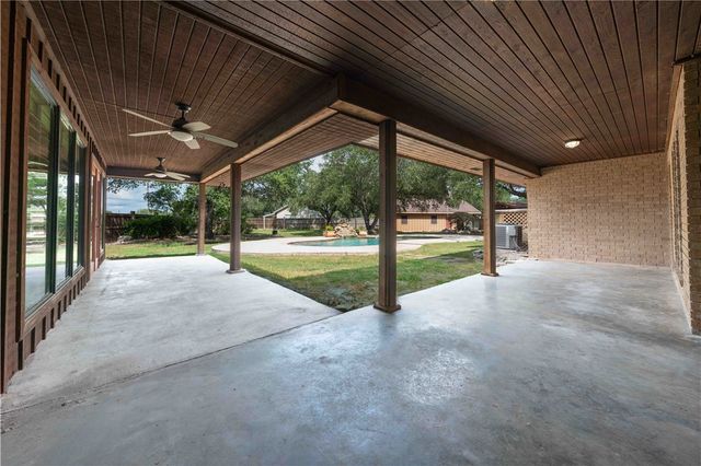 803 Thiel St, Orange Grove, TX 78372