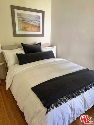 2828 Laurel Canyon Place, Los Angeles, CA 90046
