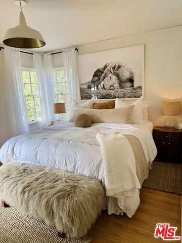 2828 Laurel Canyon Place, Los Angeles, CA 90046