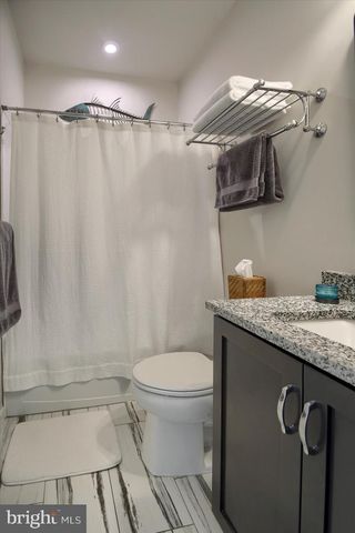 6963 MAPLE DR, Bath, PA 18014