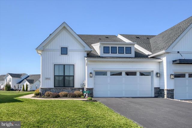 6963 MAPLE DR, Bath, PA 18014