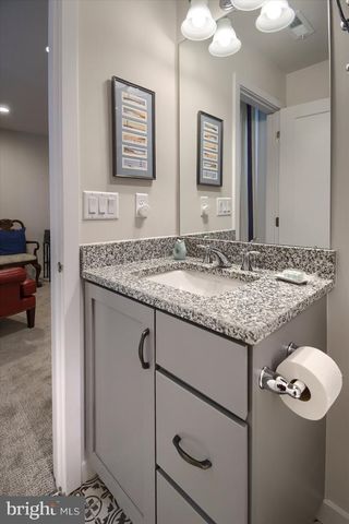 6963 MAPLE DR, Bath, PA 18014