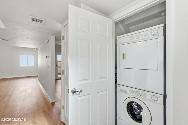 3750 N Country Club Road, Tucson, AZ 85716