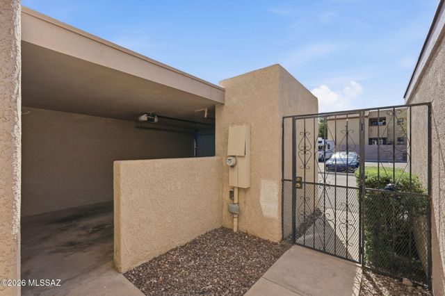 3750 N Country Club Road, Tucson, AZ 85716