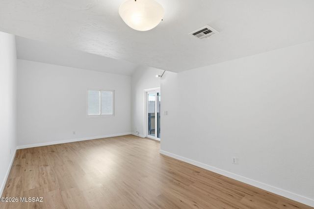 3750 N Country Club Road, Tucson, AZ 85716