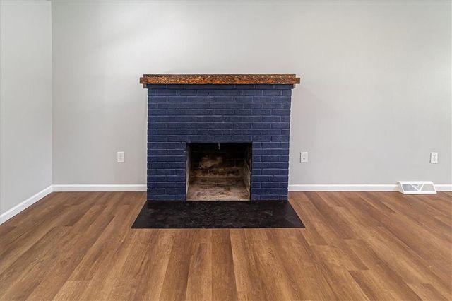 181 SE 13 Highway, Warrensburg, MO 64093