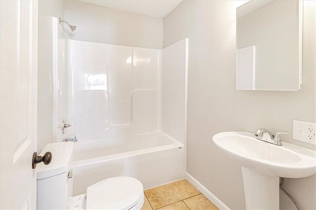 181 SE 13 Highway, Warrensburg, MO 64093