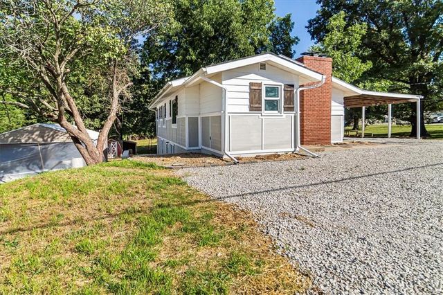 181 SE 13 Highway, Warrensburg, MO 64093