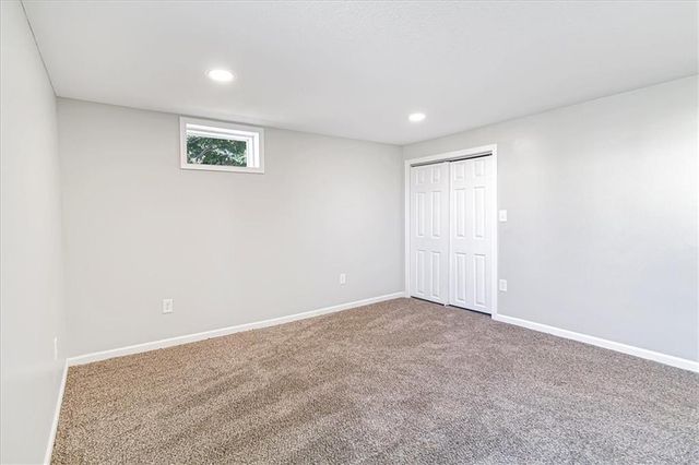 181 SE 13 Highway, Warrensburg, MO 64093