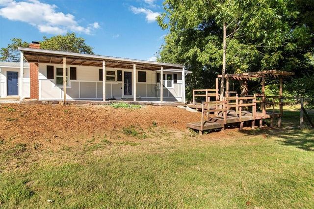 181 SE 13 Highway, Warrensburg, MO 64093