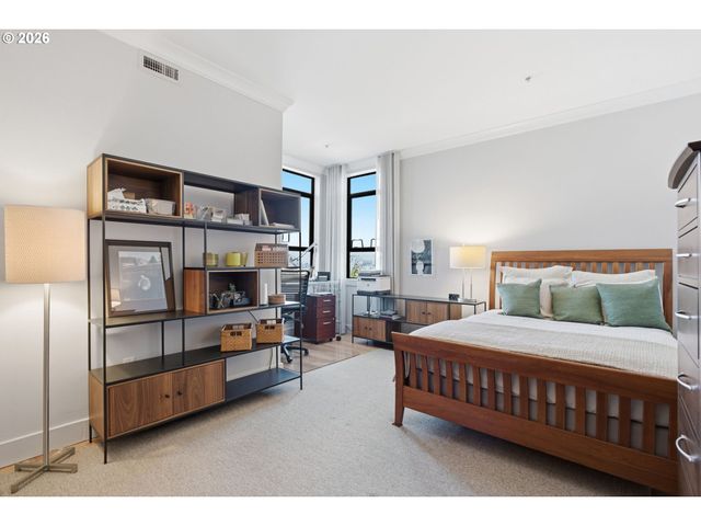 1930 Nw IRVING St 603, Portland, OR 97209