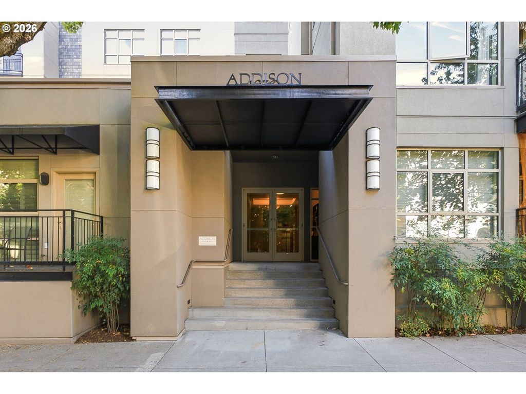 1930 Nw IRVING St 603, Portland, OR 97209