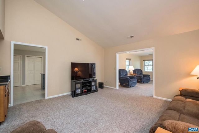 240 HOMESTEAD LN, Charlottesville, VA 22902