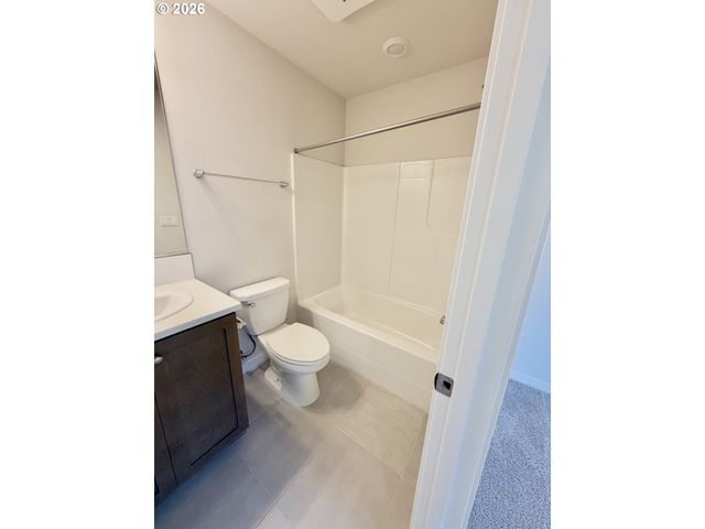 15942 Nw HOSMER Ln, Portland, OR 97229