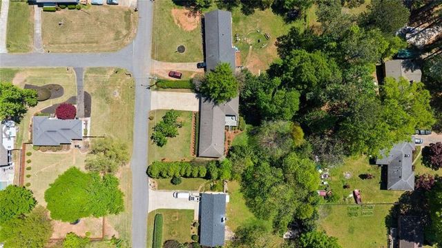 668 Debra Drive, Marietta, GA 30066