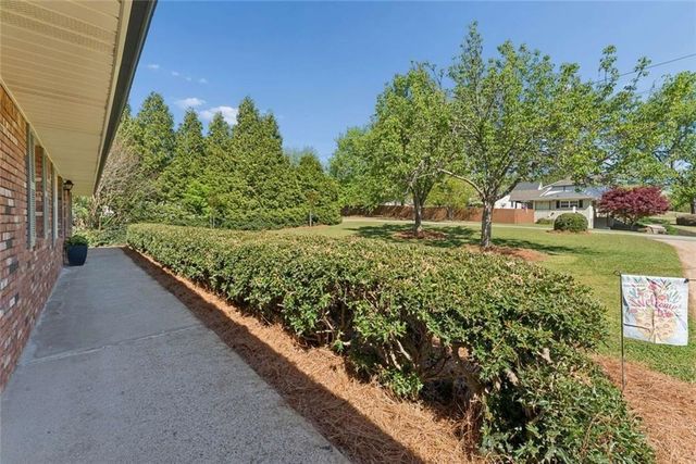 668 Debra Drive, Marietta, GA 30066