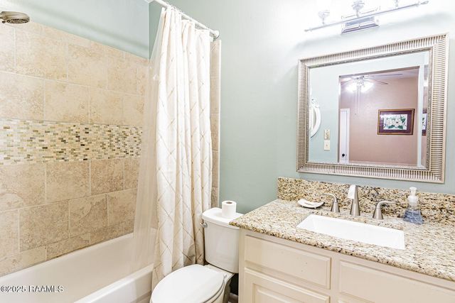 133 Castle Row A, Lafayette, LA 70506